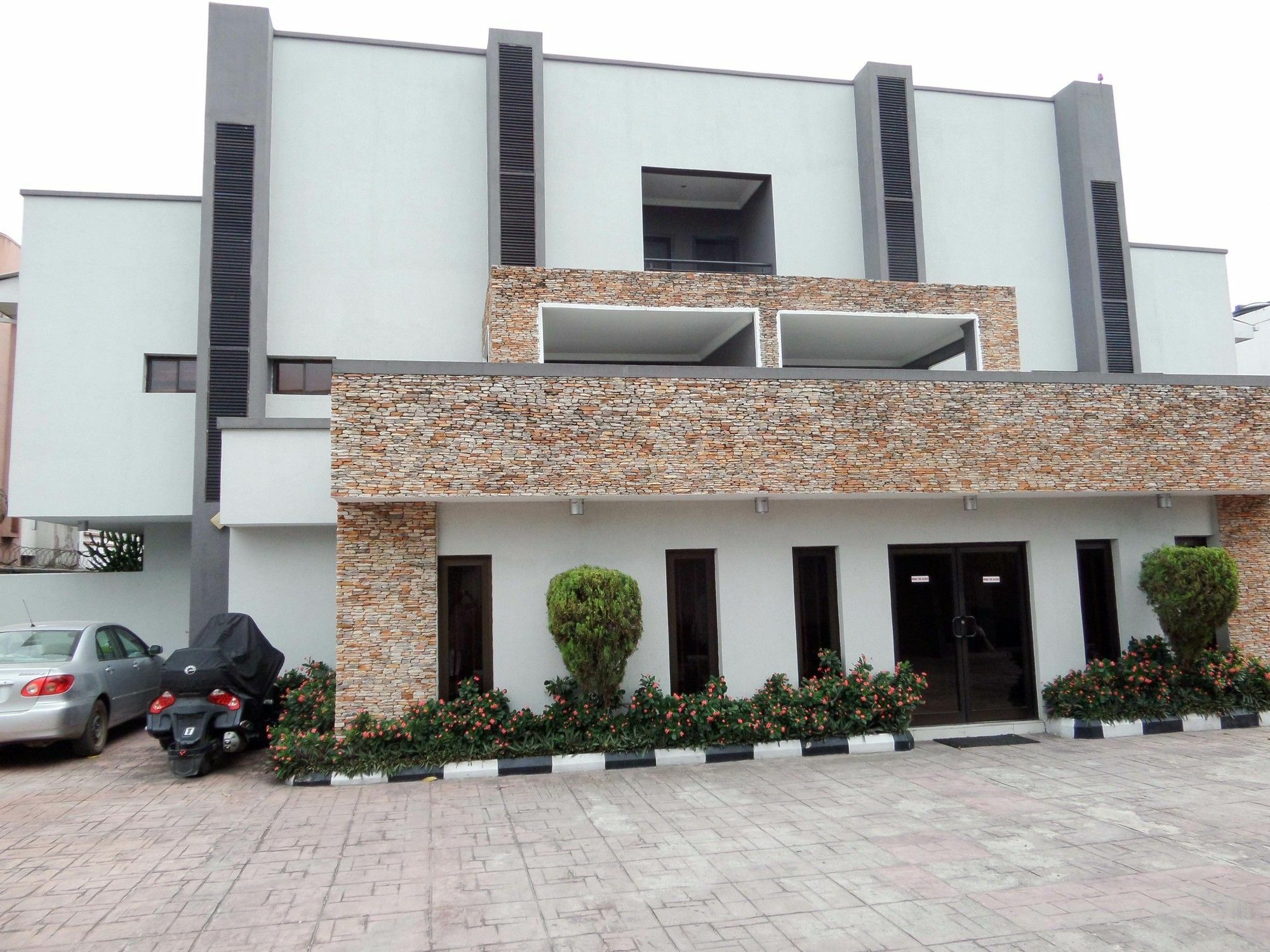 S & S Hotel & Suites Lagos Exteriér fotografie